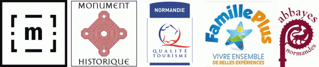 Logos Musées de France - Monument historique - Normandie Qualité Tourisme - Famille plus - Abbayes normandes