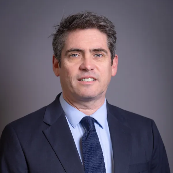 Portrait de Régis DEBONS