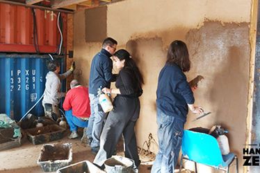 Chantier participatif du week-end : Enduits terre