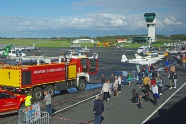 portes-ouvertes-aeroport-octeville-2023.jpg