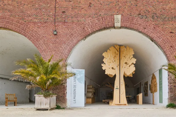 L'entrée de la Maison de l'Arbre, alvéole 15 des Jardins Suspendus