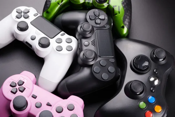 Manettes de jeux vidéo