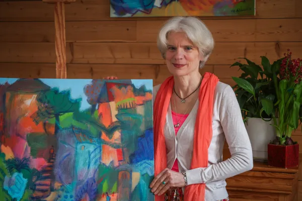 Charlotte Abécassis, artiste et présidente d'une association de yoga