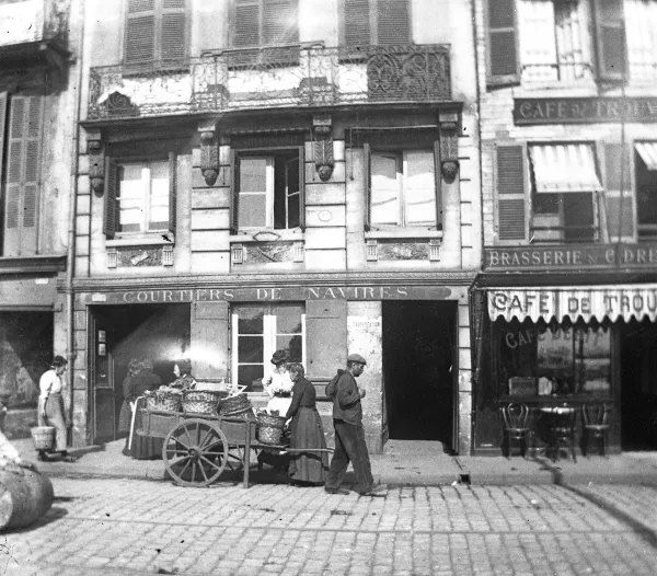 Débardeur sur le Grand quai, au Havre, vers 1900-1910