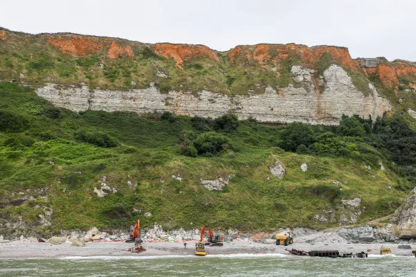 Les strates de la falaises de Dollemard