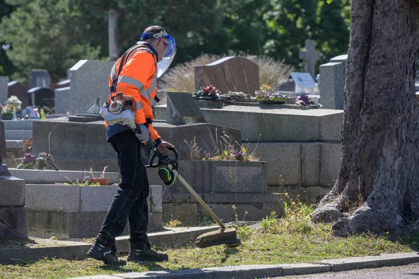 Entretien du cimetière Sainte-Marie