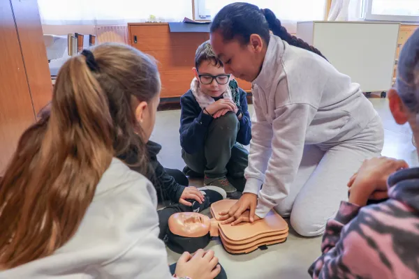 Formation aux gestes qui sauvent dans les écoles