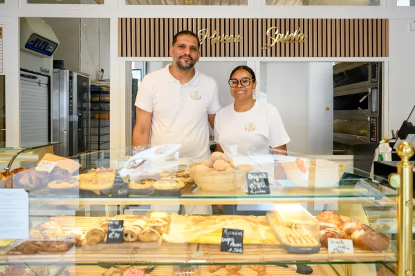 Hamza Boussai (responsable) et Hasna Louniri (gérante) de Maison Saïda