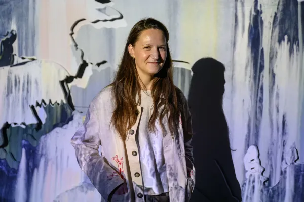 Noémie Goudal, artiste visuelle