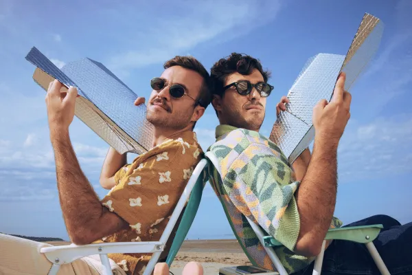Pierre Della Monica et Arnaud Bonet, du collectif électro-pop Bon Entendeur
