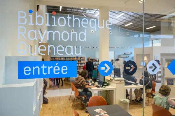 Ouverture de la bibliothèque Raymond Queneau au centre commercial Grand Cap, 25 avril 2026