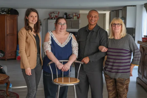 UEHDR de Rouen (de gauche à droite : Joséphine Astier, directrice de service, Astrid, accueillante, Saïd Abdeljabbar, éducateur et Ève, ancienne accueillante)