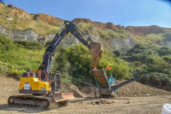 Chantier de réhabilitation des anciennes décharges de Dollemard