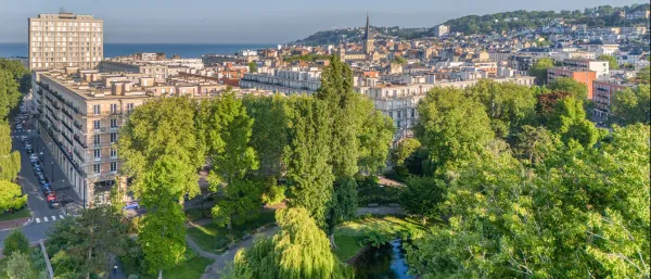 Vue aérienne sur le square Saint Roch