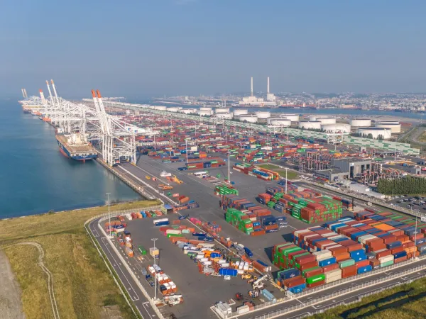 Port 2000