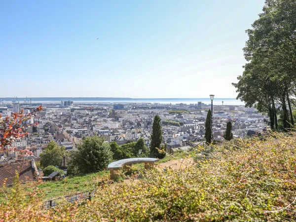 Vue panoramique sur la ville basse depuis le boulevard Amiral Mouchez